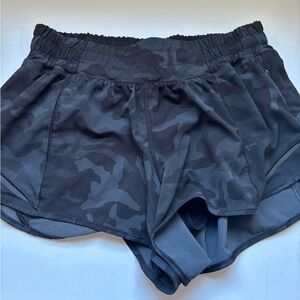 LULULEMON HOTTY HOT SHORT